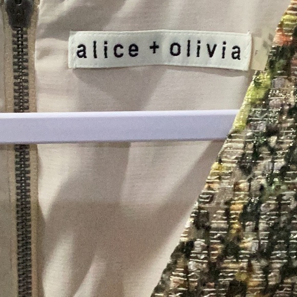 ✨Host Pick✨Alice & Olivia Cocktail Dress- Sz 4 - Picture 7 of 9